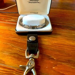 Titanium Harley Davidson bracket and key chain.